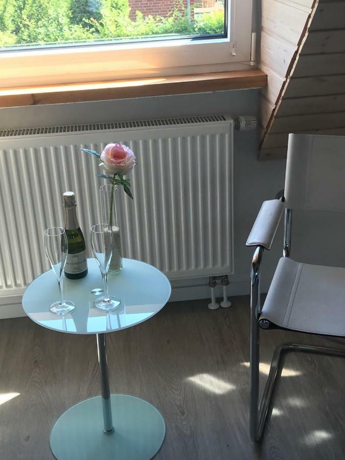 Appartement Ginstertraum Lüneburg Buitenkant foto